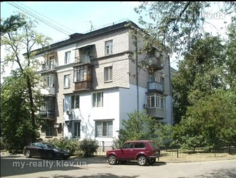 Фото Продаю 3 кімнатну квартиру, 78.3 кв. м, Будівельників вул. 36 Київ, ціна: 90000 EUR, код 135