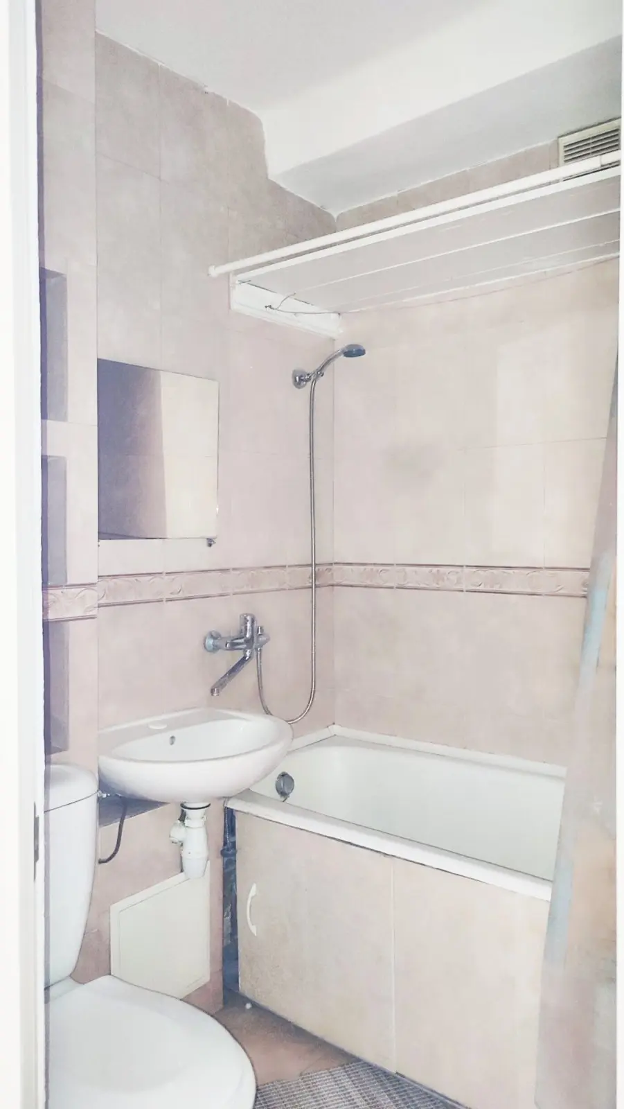 Фото Rent a 2-room apartment, Budivelnykiv Street 8а Kyiv for long-term rent, price: 12500 UAH, code 195