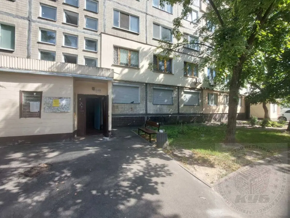 Фото Продаю 3 кімнатну квартиру, 70 кв. м, Якуба Коласа вул. 6 Київ, ціна: 85000 $, код 293