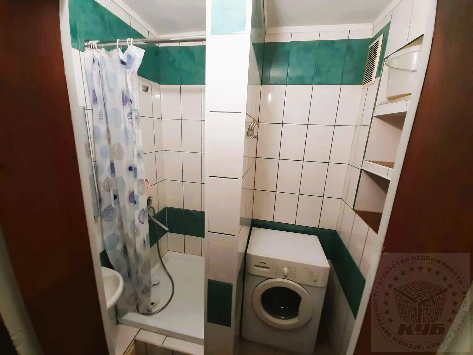 Фото Продаю 1 кімнатну квартиру, 22 кв. м, Верховинна вул. 81 Київ, ціна: 28000 $, код 341