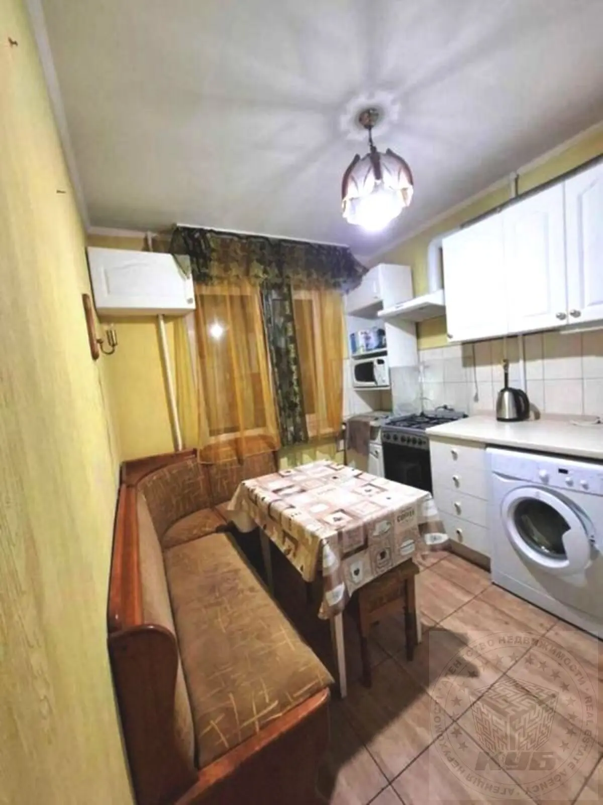 Фото Продаю 2 кімнатну квартиру, 46 кв. м, Гарматна вул. 38 Київ, ціна: 58000 $, код 356