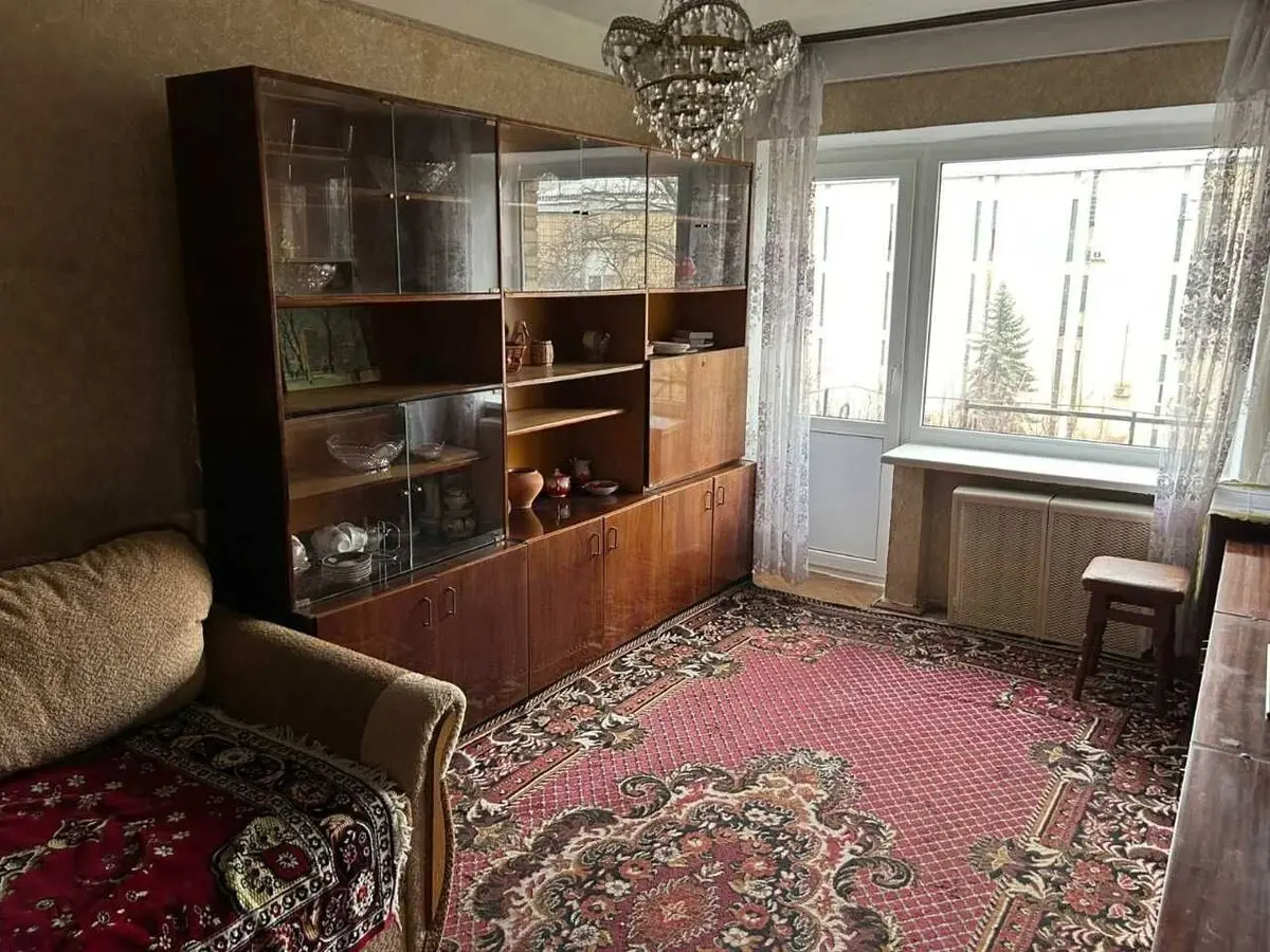 Фото Продаю 1 кімнатну квартиру, 32 кв. м, Салютна вул. 5 Київ, ціна: 33000 $, код 384