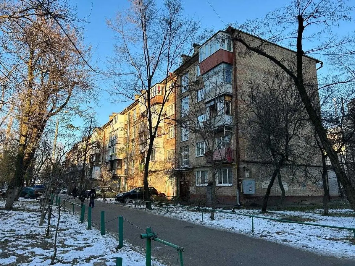 Фото Продаю 1 кімнатну квартиру, 32 кв. м, Салютна вул. 5 Київ, ціна: 33000 $, код 384