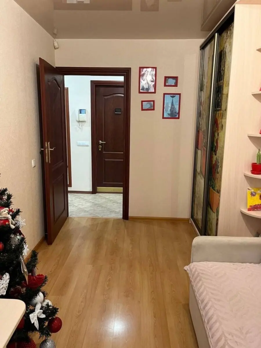 Фото Продаю 2 кімнатну квартиру, 45 кв. м, Тулузи вул. 2/58 Київ, ціна: 59000 $, код 396