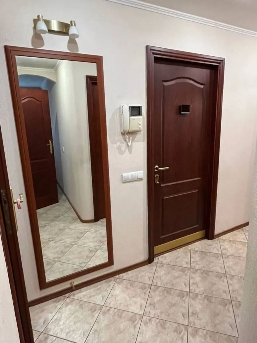 Фото Продаю 2 кімнатну квартиру, 45 кв. м, Тулузи вул. 2/58 Київ, ціна: 59000 $, код 396