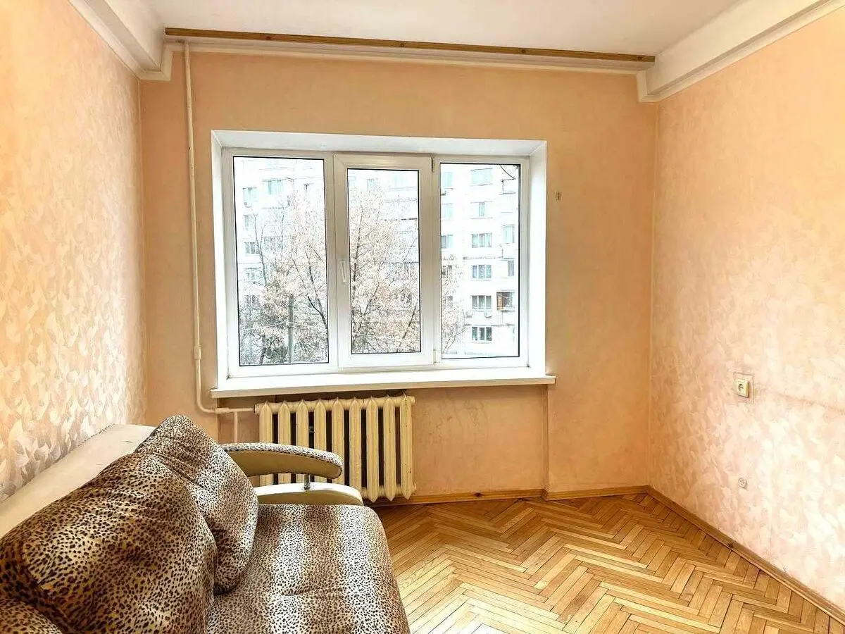 Фото Продаю 2 кімнатну квартиру, 50 кв. м, Авіаконструктора Антонова вул. 15а Київ, ціна: 60000 $, код 421