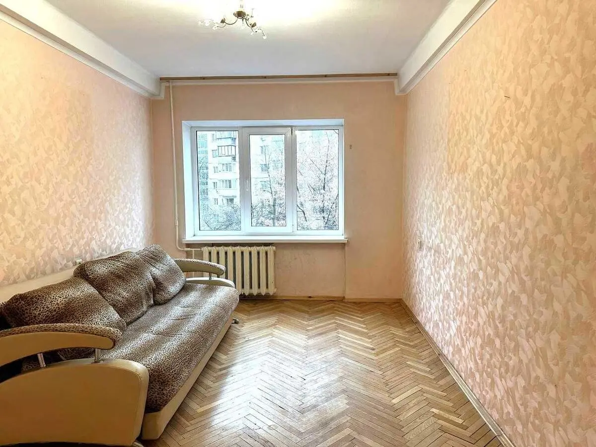 Фото Продаю 2 кімнатну квартиру, 50 кв. м, Авіаконструктора Антонова вул. 15а Київ, ціна: 60000 $, код 421