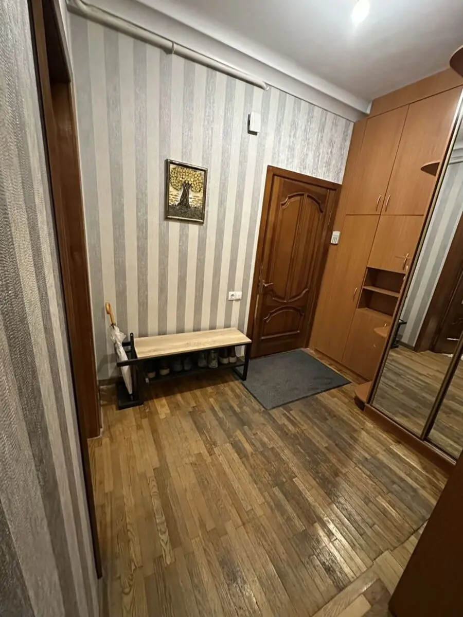 Фото Selling a 2-room apartment, 60 sq.m., Donetska Street  Kyiv, price: 119000 $, code 432