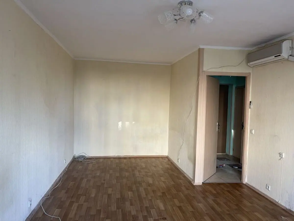 Фото Selling a 1-room apartment, 35 sq.m., Symyrenka Street 20а Kyiv, price: 35000 $, code 438