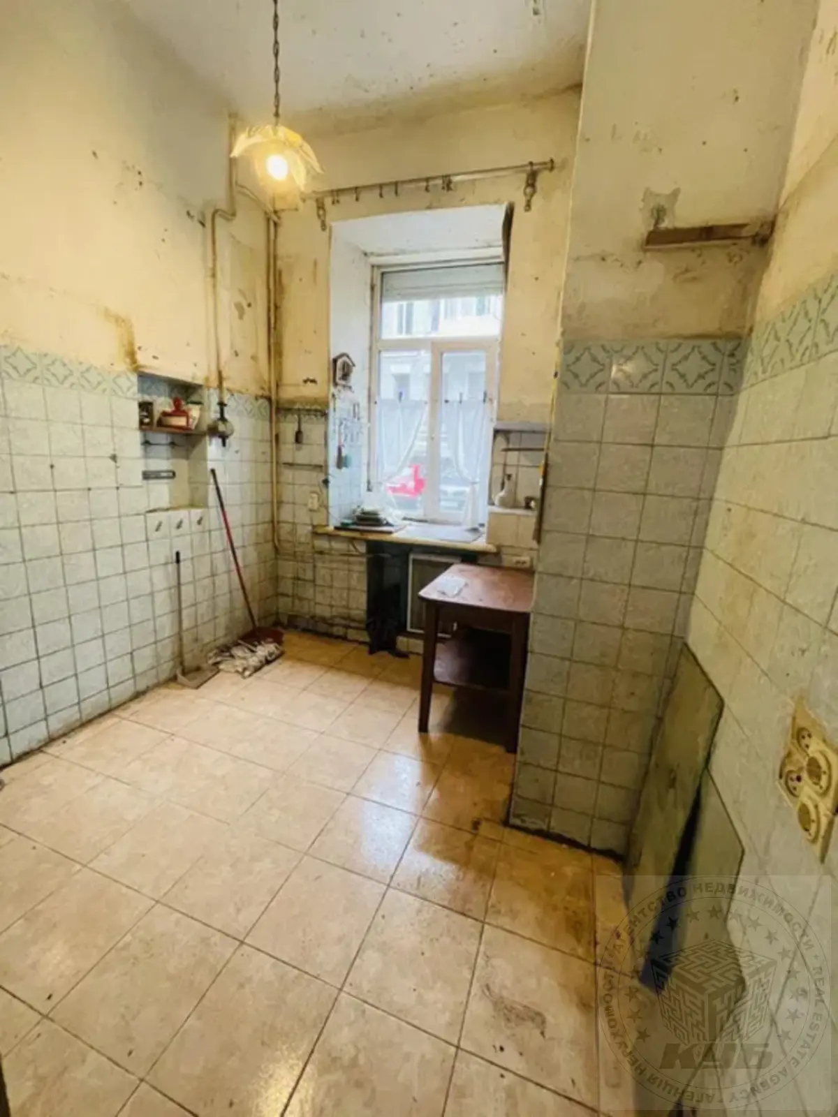 Фото Selling a 2-room apartment, 50 sq.m., Mezhyhirska Street 32 Kyiv, price: 85000 $, code 451