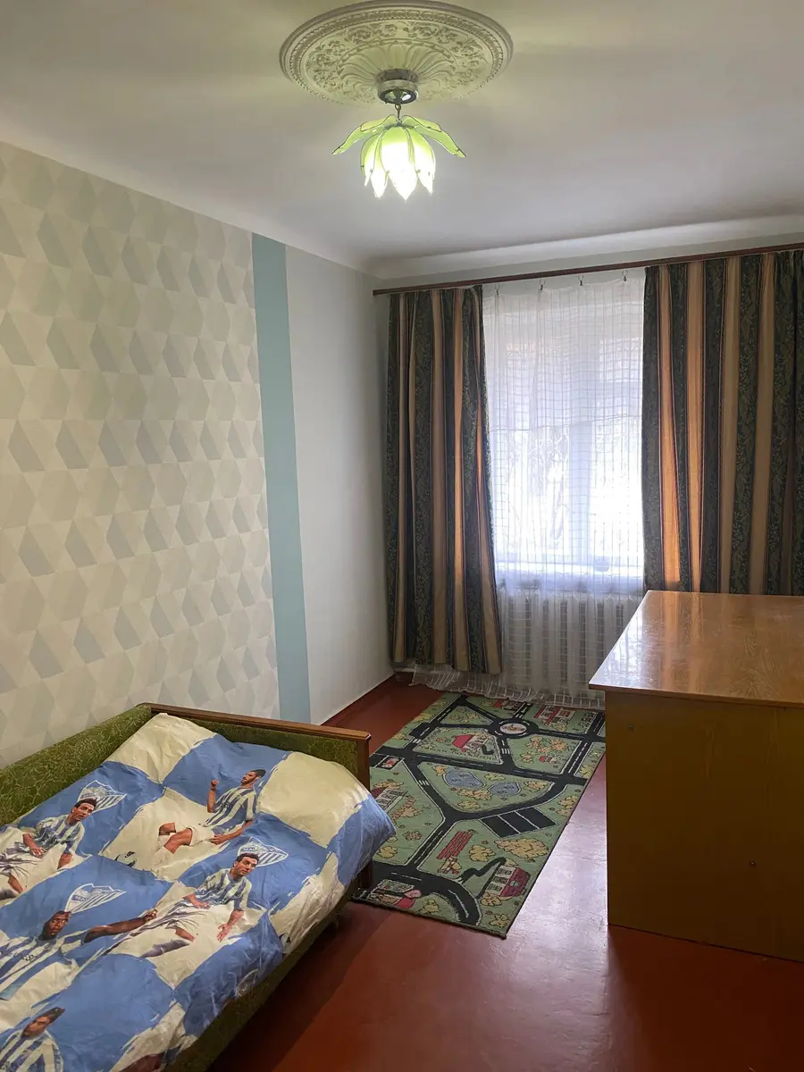 Фото Selling a 2-room apartment, 42 sq.m., Vidradnyi Avenue 10 Kyiv, price: 60000 $, code 459