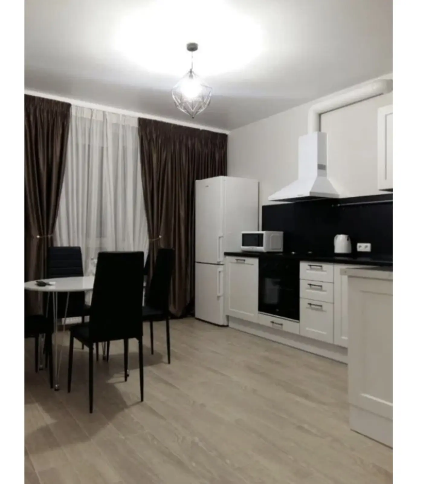 Фото Selling a 1-room apartment, 43 sq.m., Metrolohichna Street  Kyiv, price: 82000 $, code 498