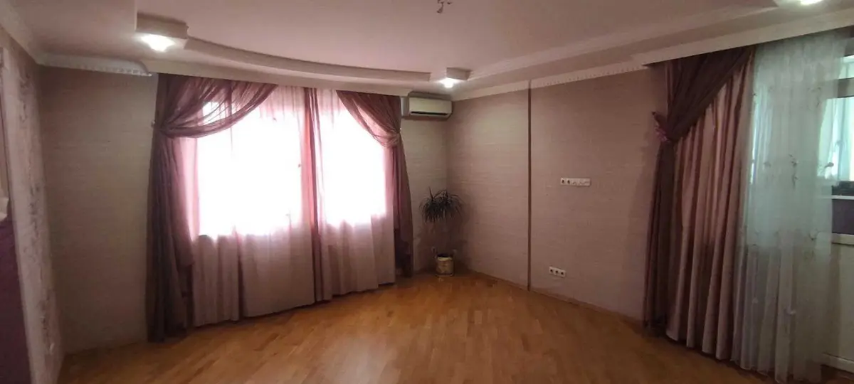 Фото Selling a 2-room apartment, 86 sq.m., Nauky Avenue 69 Kyiv, price: 115000 $, code 515