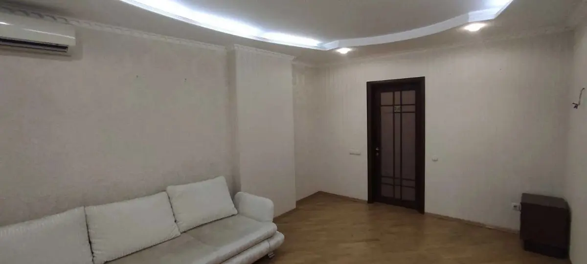 Фото Selling a 2-room apartment, 86 sq.m., Nauky Avenue 69 Kyiv, price: 115000 $, code 515