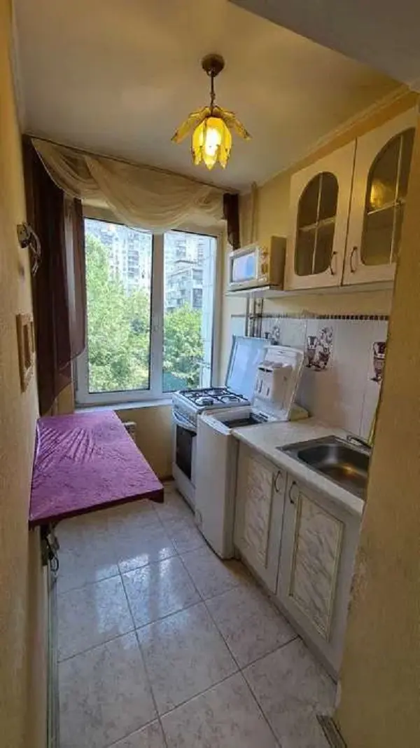 Фото Rent a 1-room apartment, Pavla Tychyny Avenue 9а Kyiv for long-term rent, price: 8000 UAH, code 521