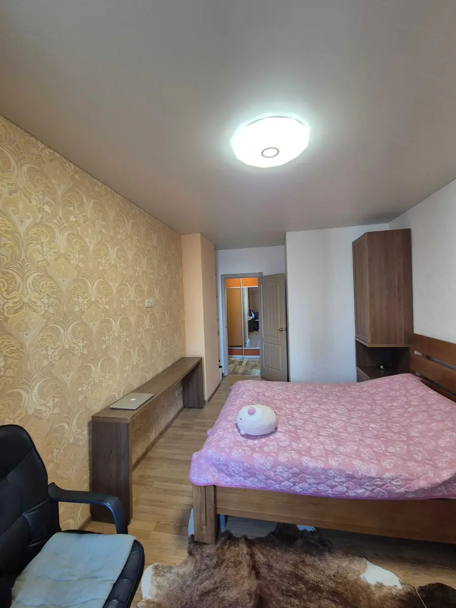 Фото Продаю 2 кімнатну квартиру, 72 кв. м, Академіка Глушкова просп. 9в Київ, ціна: 135000 $, код 526