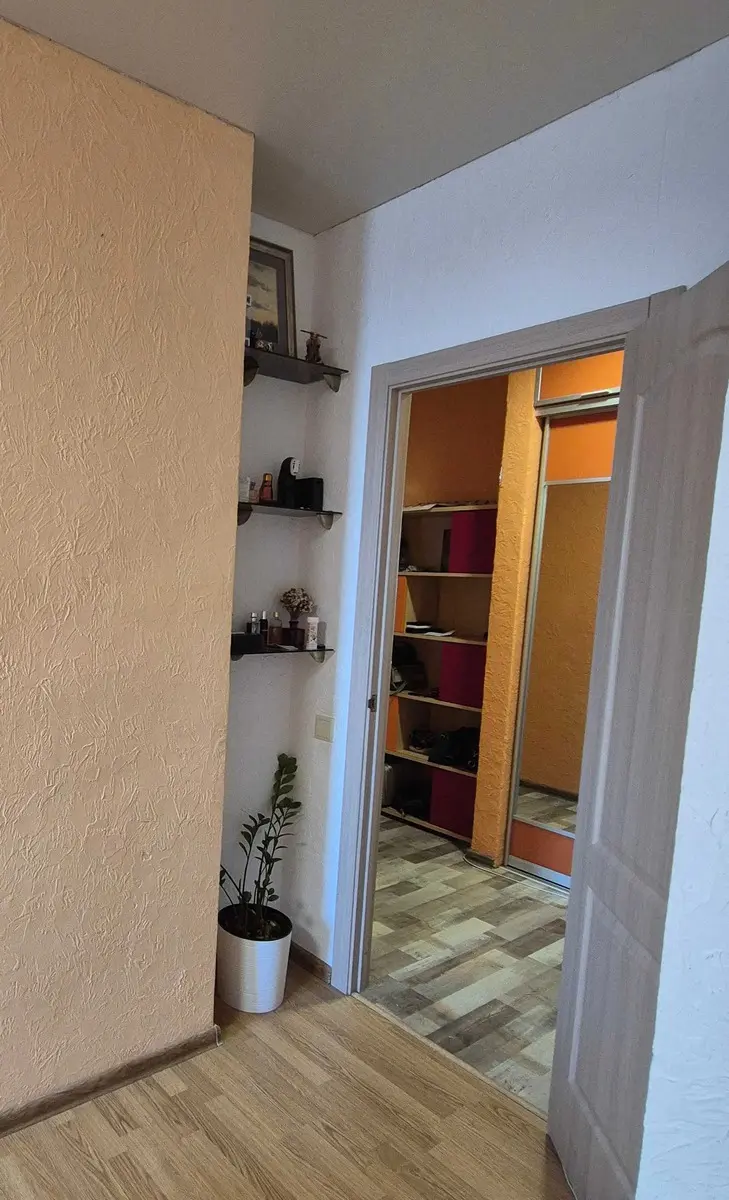 Фото Продаю 2 кімнатну квартиру, 72 кв. м, Академіка Глушкова просп. 9в Київ, ціна: 135000 $, код 526