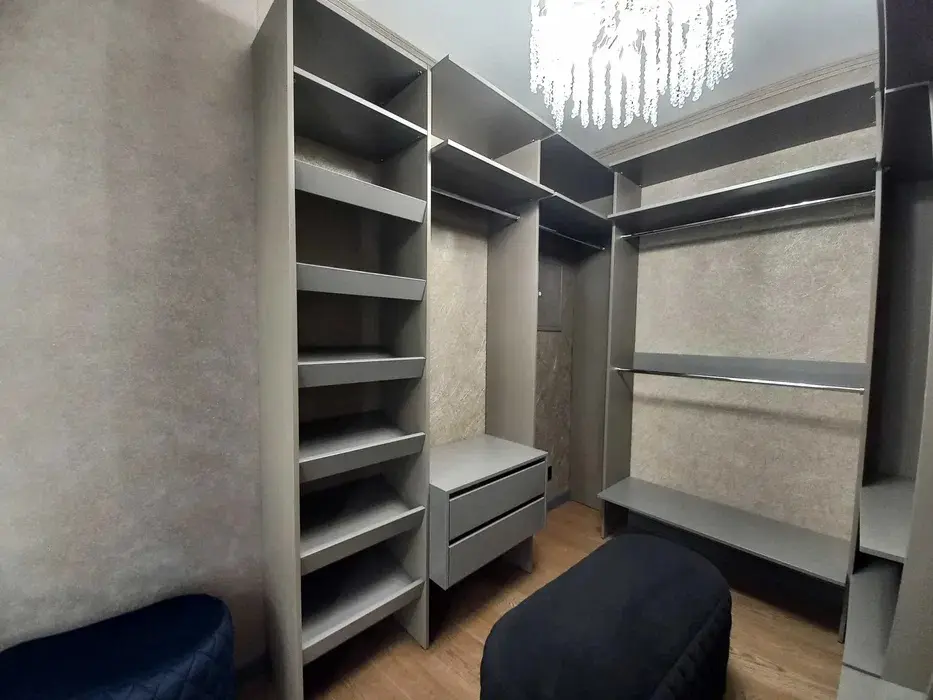 Фото Rent a 3-room apartment, Henuezka Street 3В Odesa for long-term rent, price: 2000 $, code 581