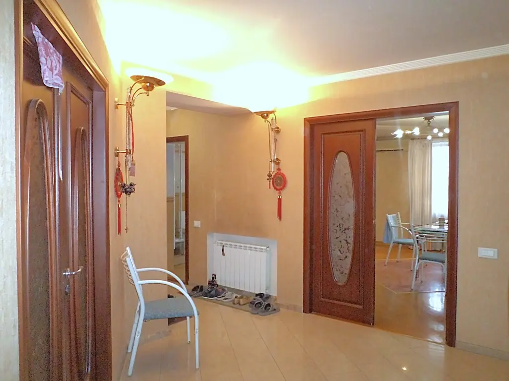 Фото Selling a 4-room apartment, 168 sq.m., Bohdana Khmelnytskoho Street  Odesa, price: 120000 $, code 594