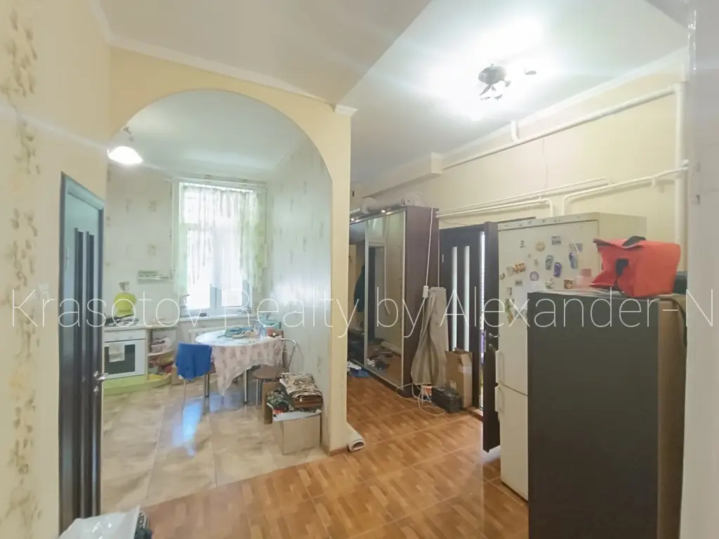 Фото Selling a 4-room apartment, 147 sq.m., Romana Karmena Street 9б Odesa, price: 128000 $, code 597