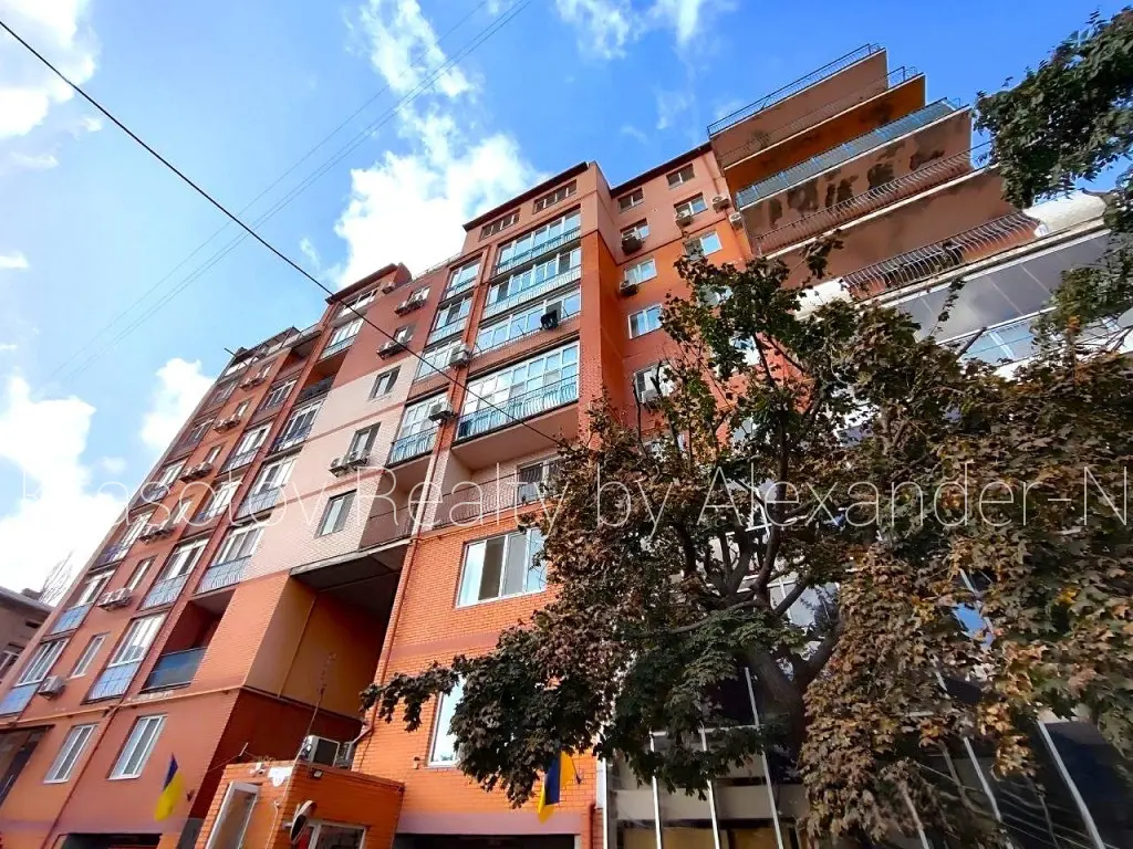 Фото Selling a 1-room apartment, 54 sq.m., Knyzhkovyi Lane 19/21 Odesa, price: 67000 $, code 600