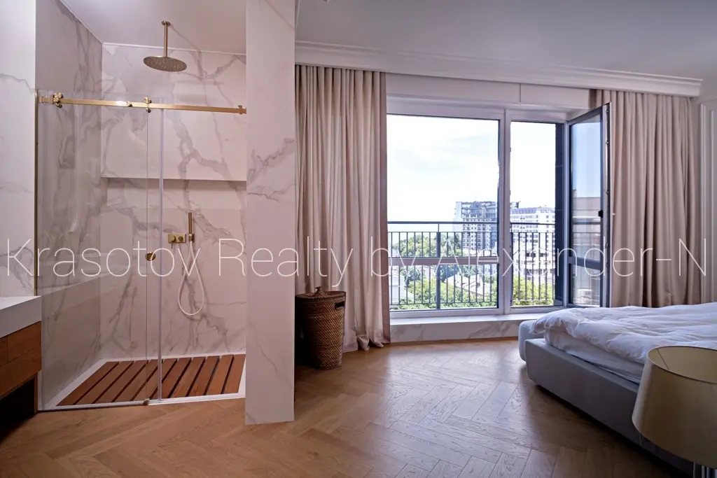 Фото Selling a 3-room apartment, 175 sq.m., Otradna Street 15 Odesa, price: 550000 $, code 604