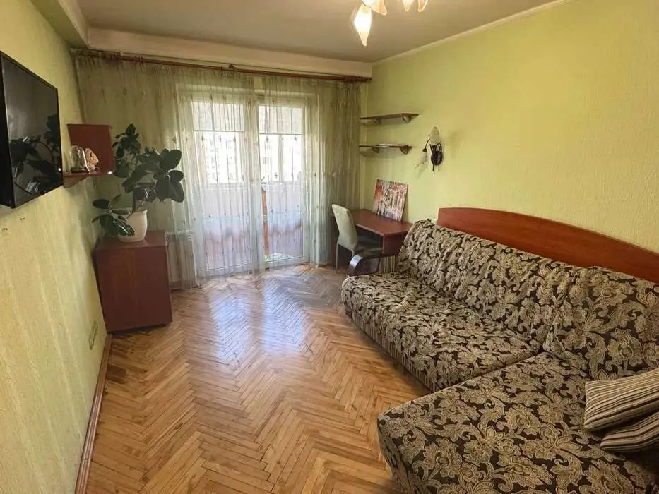 Фото Rent a 2-room apartment, Pavla Tychyny Avenue 12б Kyiv for long-term rent, price: 12000 UAH, code 605