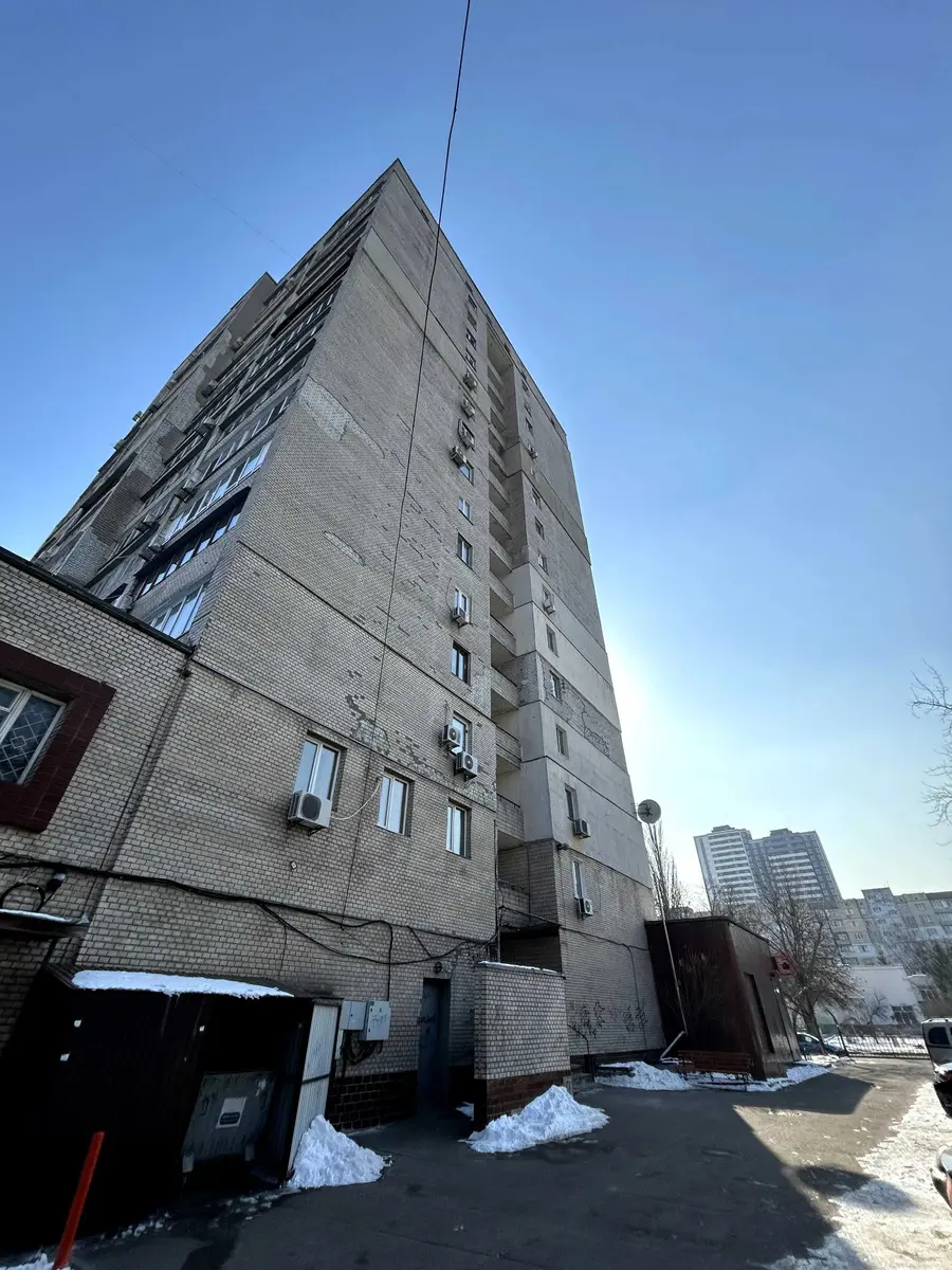 Фото Продаю 3-комнатную квартиру, 71 кв. м, Донецкая ул. 8а Киев, цена: 75000 $, код 669