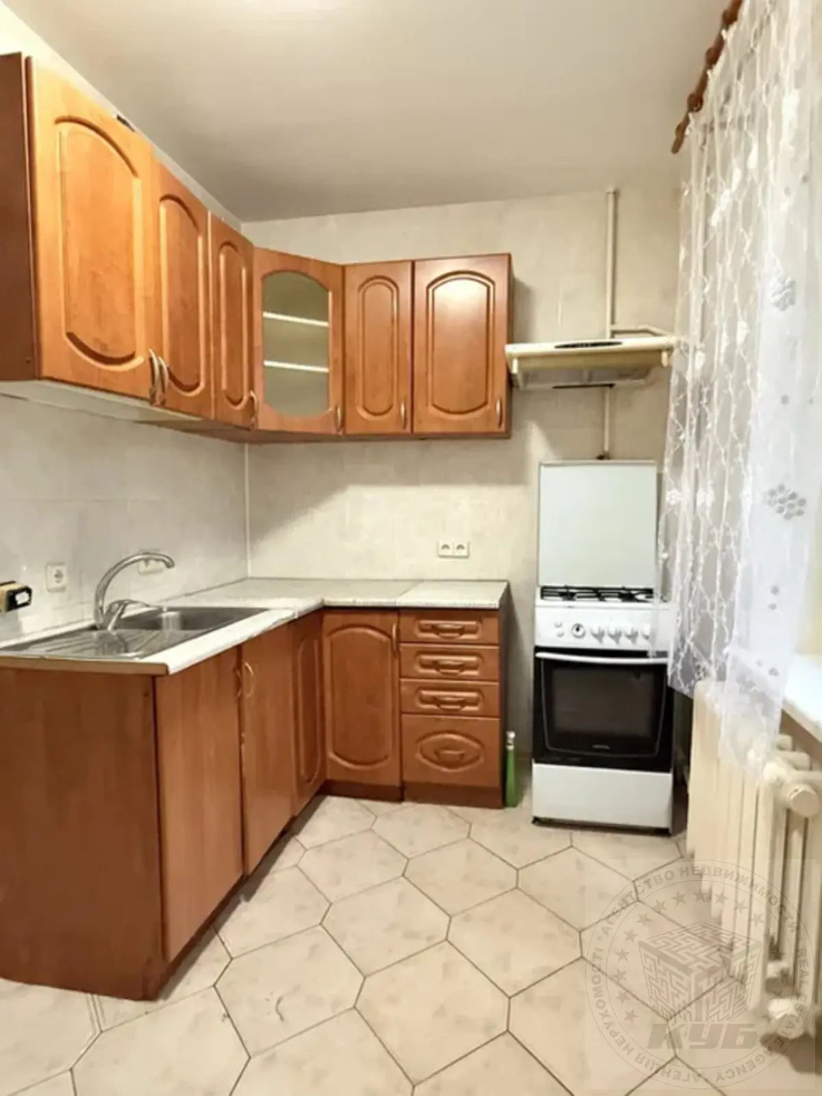 Фото Selling a 1-room apartment, 37 sq.m., Chernobylska Street  Kyiv, price: 44900 $, code 889