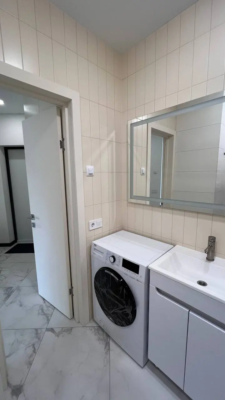 Фото Selling a 1-room apartment, 37 sq.m., Hlybochytska Street 72 Kyiv, price: 92000 $, code 894