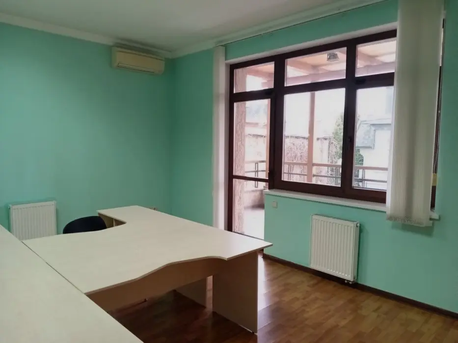 Фото Rent a house, Pavla Zahrebelnoho Street (Mykoly Raievskoho Street) 6 Kyiv for long-term rent, price: 9000 $, code 895