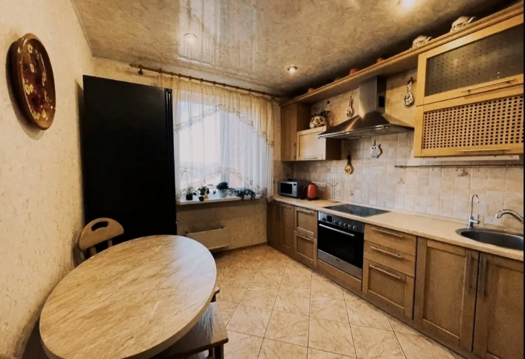 Фото Rent a 2-room apartment, Volodymyra Ivasiuka Street 7 Ivano-Frankivsk for long-term rent, price: 5000 UAH, code 1133