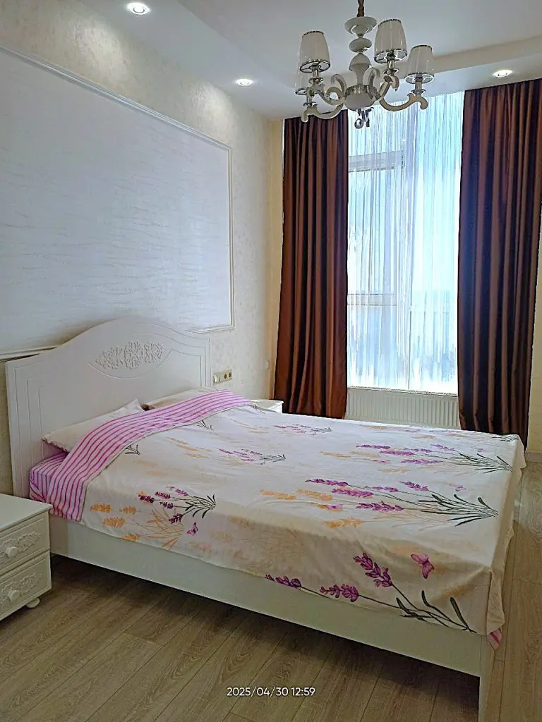Фото Зняти 1 кімнатну квартиру, Французький бульв. 60в Одеса в довгострокову оренду, ціна: 700 $, код 1183