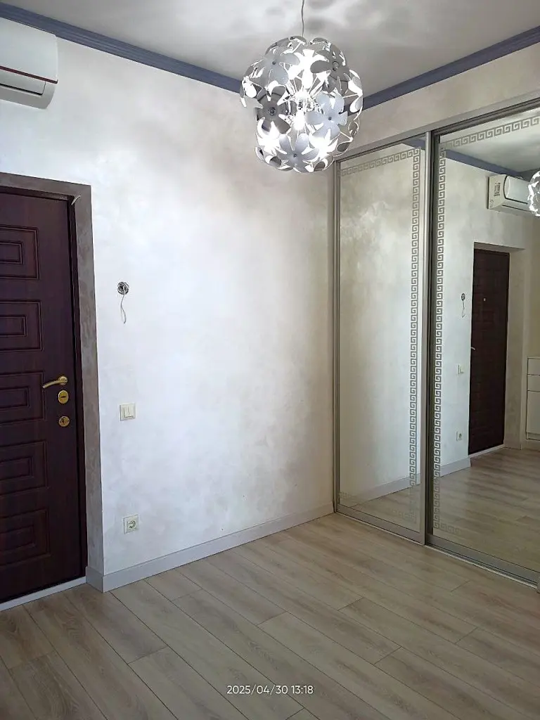 Фото Зняти 1 кімнатну квартиру, Французький бульв. 60в Одеса в довгострокову оренду, ціна: 700 $, код 1183