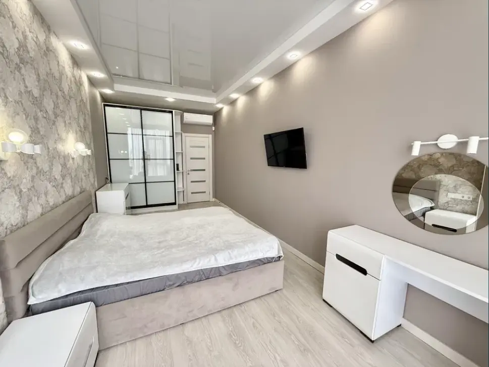 Фото Продаю 1 кімнатну квартиру, 70 кв. м, Гагарінське Плато  Одеса, ціна: 105000 $, код 1191