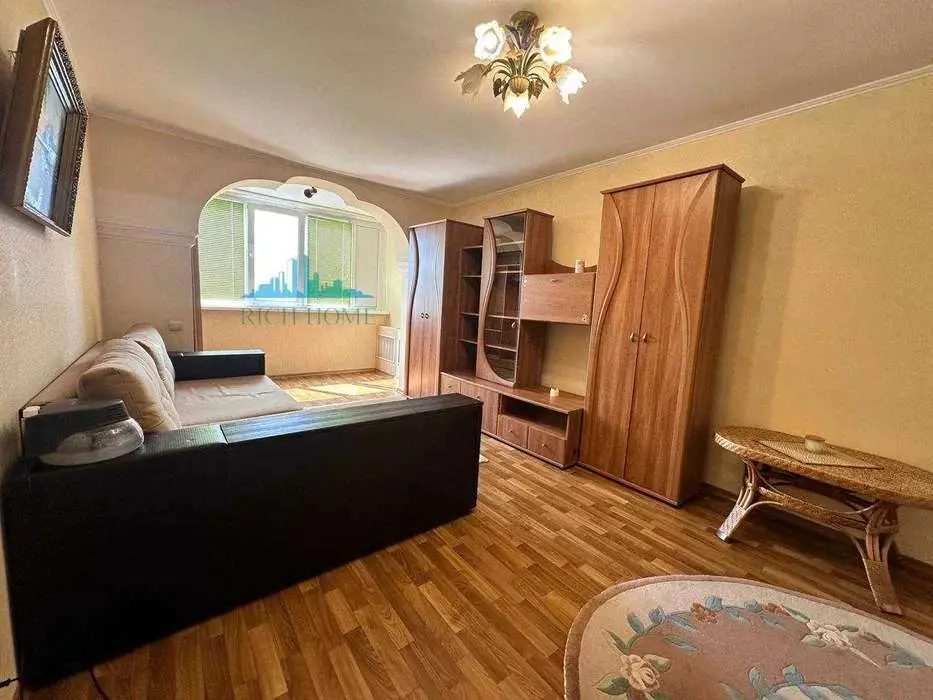 Фото Зняти 1 кімнатну квартиру, Павла Тичини просп. 6 Київ в довгострокову оренду, ціна: 12000 UAH, код 1208