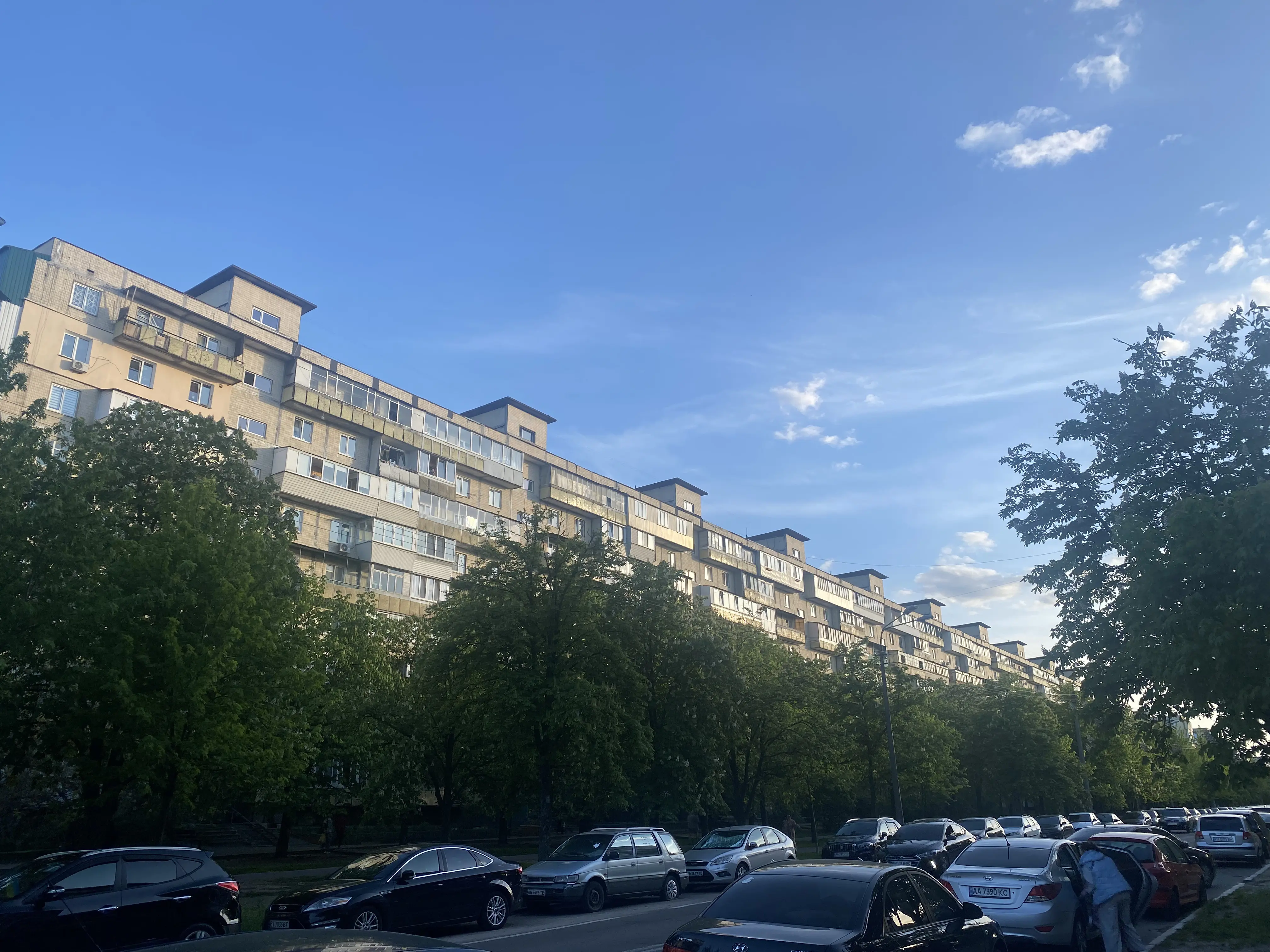 Фото Продаю 3 кімнатну квартиру, 58 кв. м, Ореста Левицького вул. (Академіка Курчатова) 18 Київ, ціна: 71500 $, код 1214