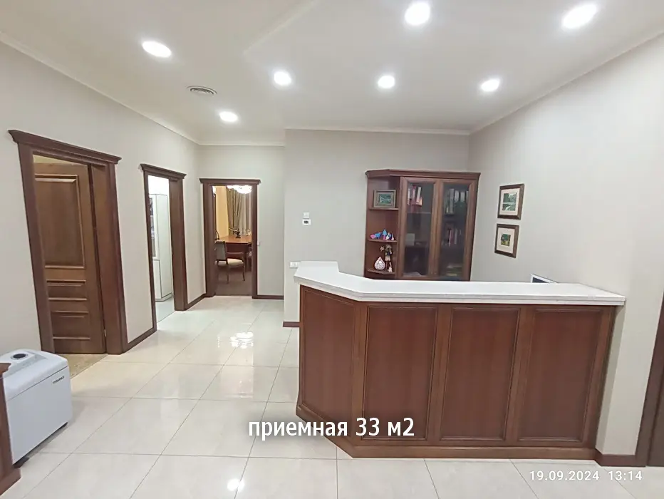 Фото Rent an office, Poltavska Street 10 Kyiv for long-term rent, price: 105000 UAH, code 1215