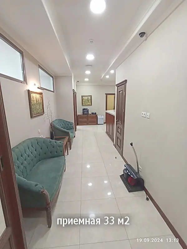 Фото Rent an office, Poltavska Street 10 Kyiv for long-term rent, price: 105000 UAH, code 1215