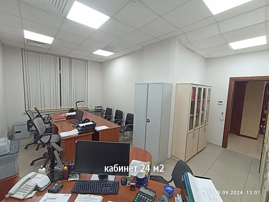 Фото Rent an office, Poltavska Street 10 Kyiv for long-term rent, price: 105000 UAH, code 1215
