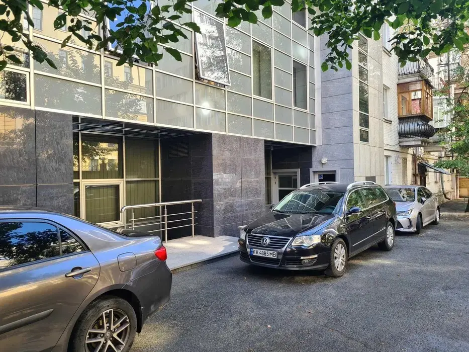 Фото Rent an office, Stepana Kovnira street (Lastovsky Street) 5 Kyiv for long-term rent, price: 8 $, code 1218