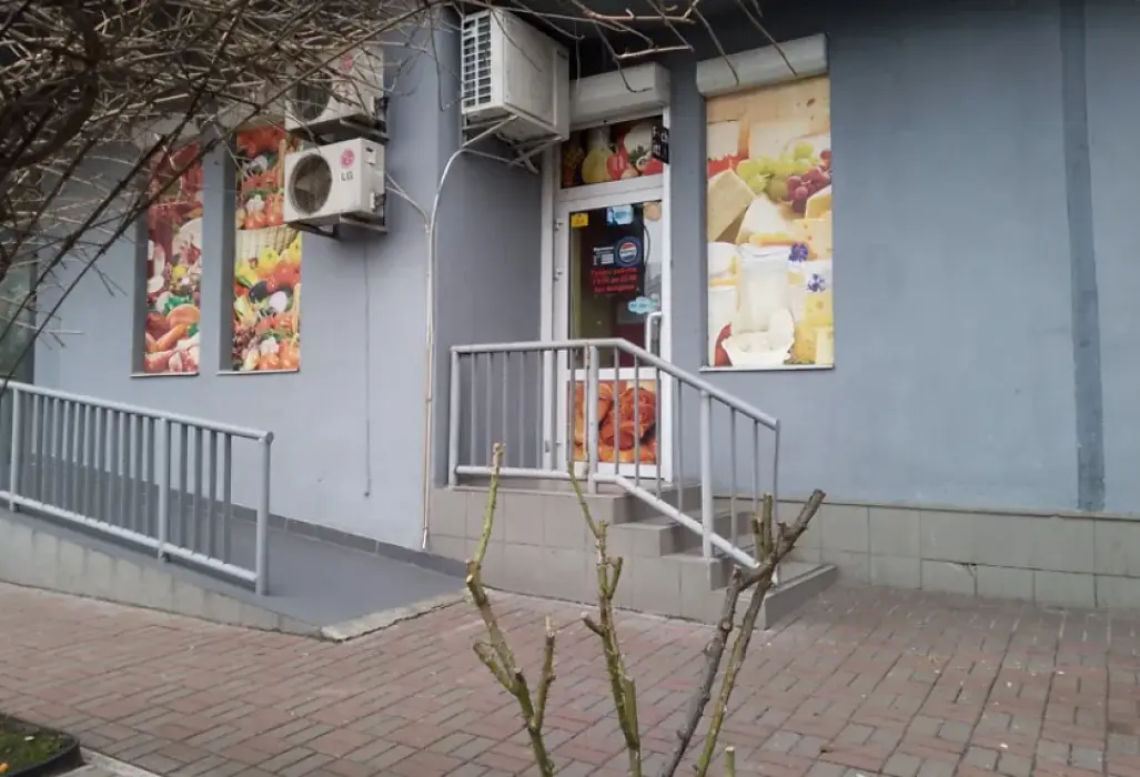 Фото Rent a retail space, Mykoly Bazhana Avenue 14 Kyiv for long-term rent, price: 1500 $, code 1221