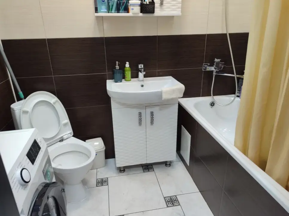 Фото Продаю 1 кімнатну квартиру, 37 кв. м, Трамвайна вул.  Одеса, ціна: 30000 $, код 1232