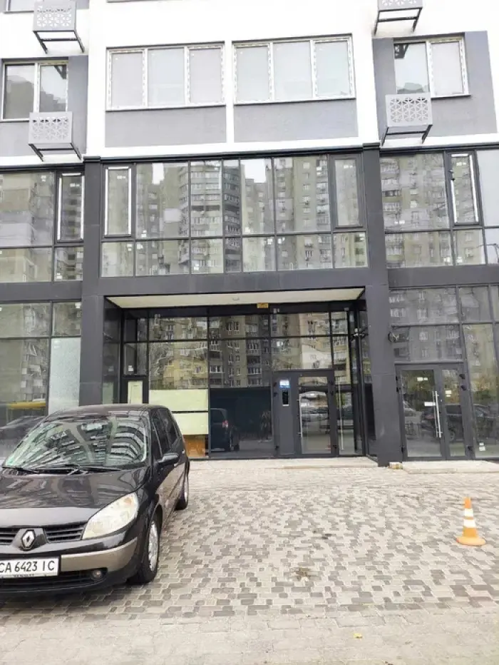 Фото Продаю 1 кімнатну квартиру, 41 кв. м, Ревуцького вул. 40В Київ, ціна: 65000 $, код 1233