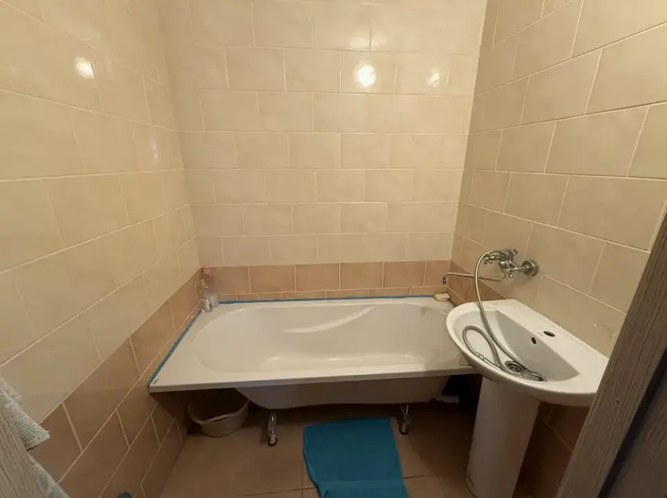 Фото Продаю 1 кімнатну квартиру, 44 кв. м, Варненська вул.  Одеса, ціна: 37000 $, код 1241