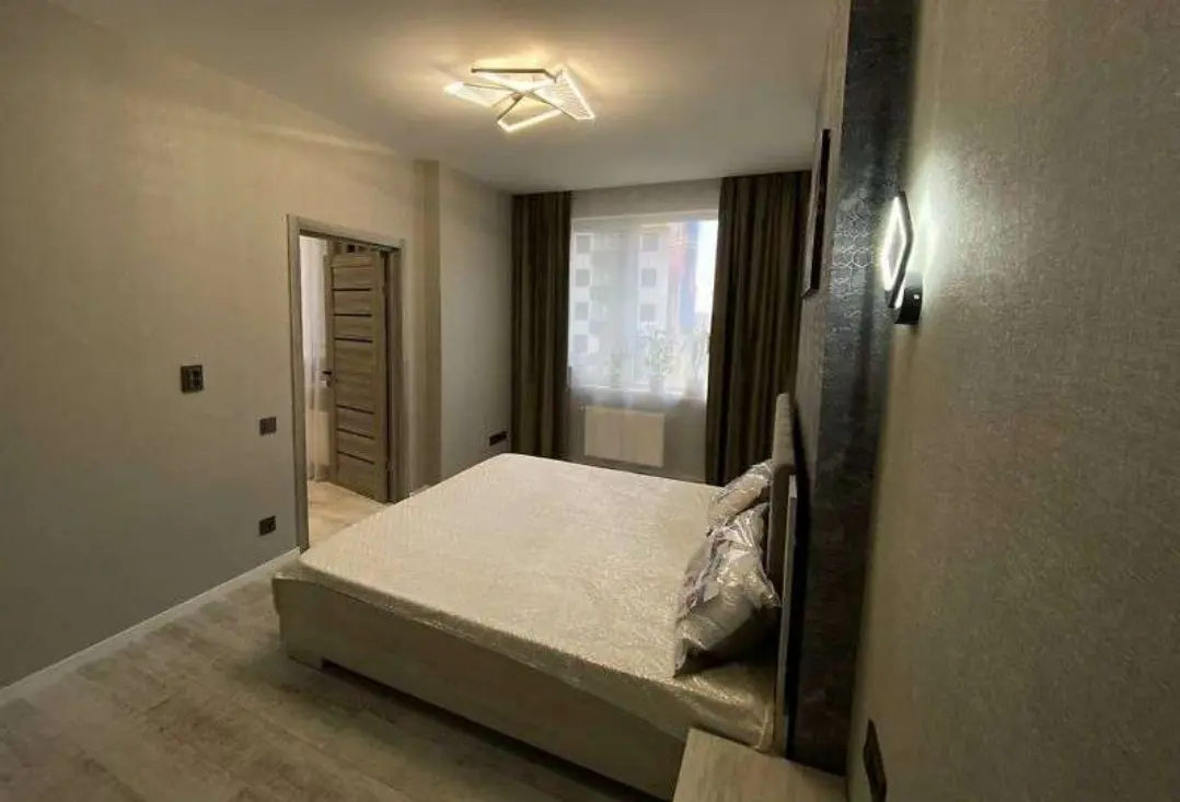 Фото Selling a 1-room apartment, 40 sq.m., Yevhena Chykalenka Street (Akademika Viliamsa Street)  Odesa, price: 55500 $, code 1249