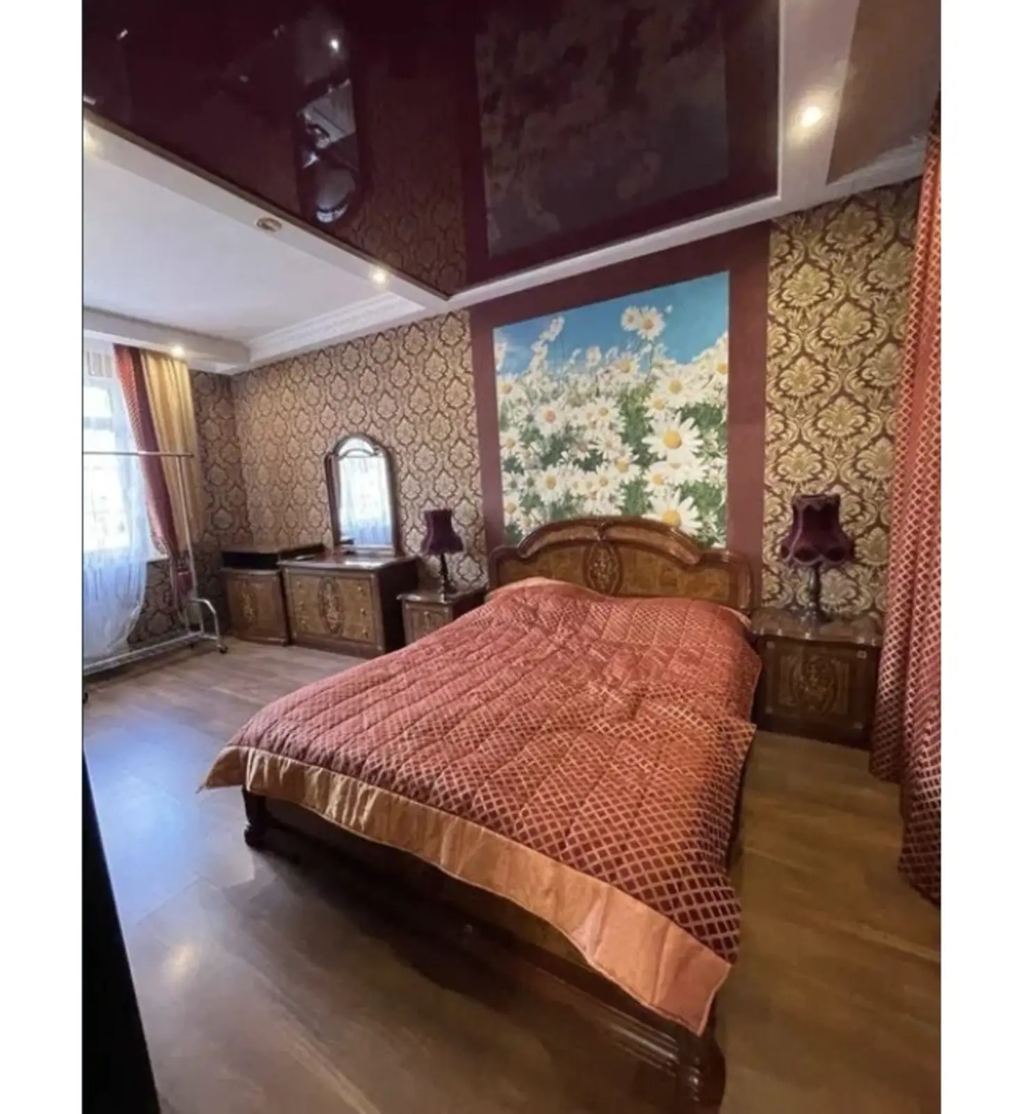 Фото Selling a 2-room apartment, 70 sq.m., Dmytra Lutsenka Street (Yuriia Smolycha Street) 6 Kyiv, price: 120000 $, code 1263