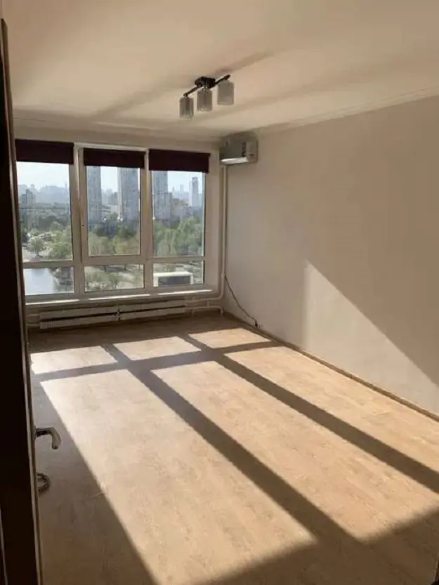 Фото Продаю 1 кімнатну квартиру, 34 кв. м, Березняківська вул. 30 Київ, ціна: 54500 $, код 1279
