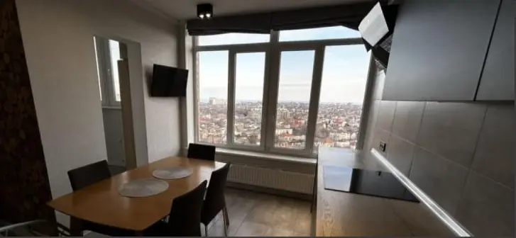 Фото Продаю 3-комнатную квартиру, 96 кв. м, Жаботинского ул.  Одесса, цена: 120000 $, код 1288