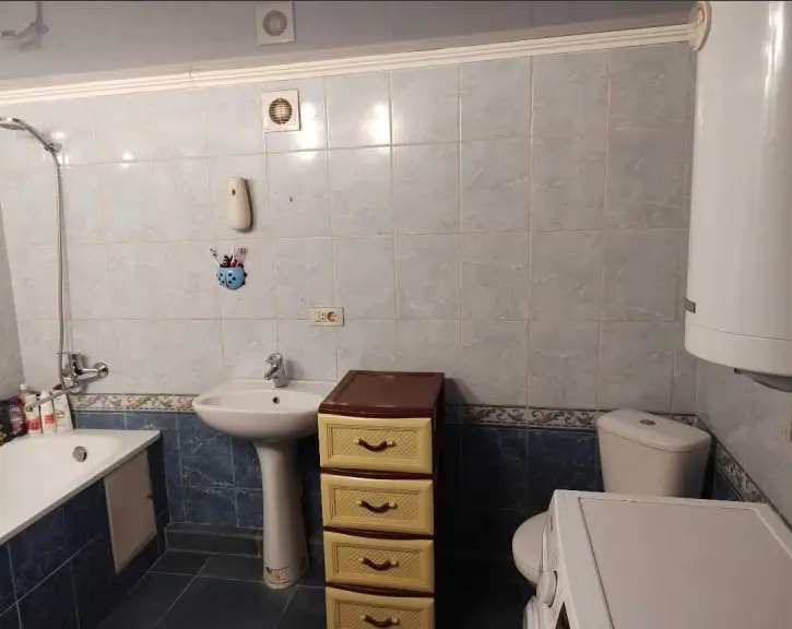 Фото Selling a 2-room apartment, 74 sq.m., Yevhena Chykalenka Street (Akademika Viliamsa Street)  Odesa, price: 47000 $, code 1289